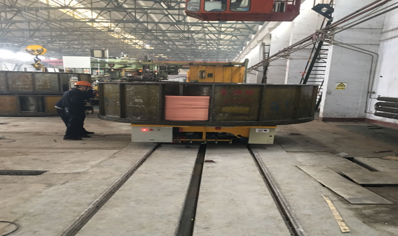 無軌電動(dòng)平車
